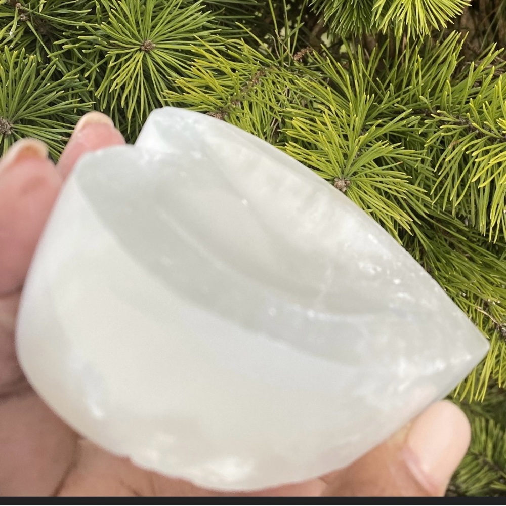 Selenite Heart, Crystal Charger, Selenite - Picture 3 of 5